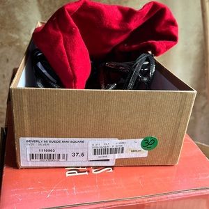 Christian Louboutin Beverly 85 Suede Mini Square 37.5